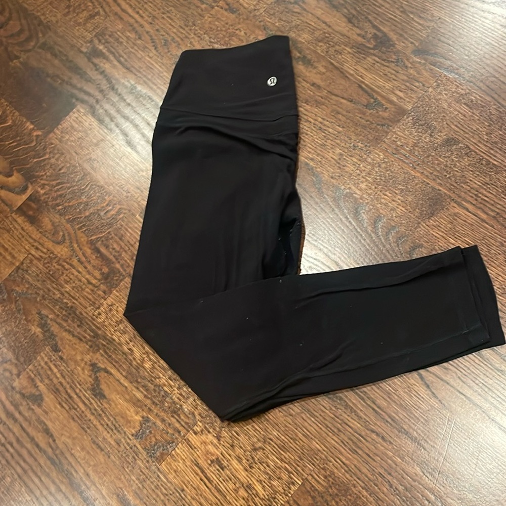 Lululemon 23 inch black align leggings size 6
